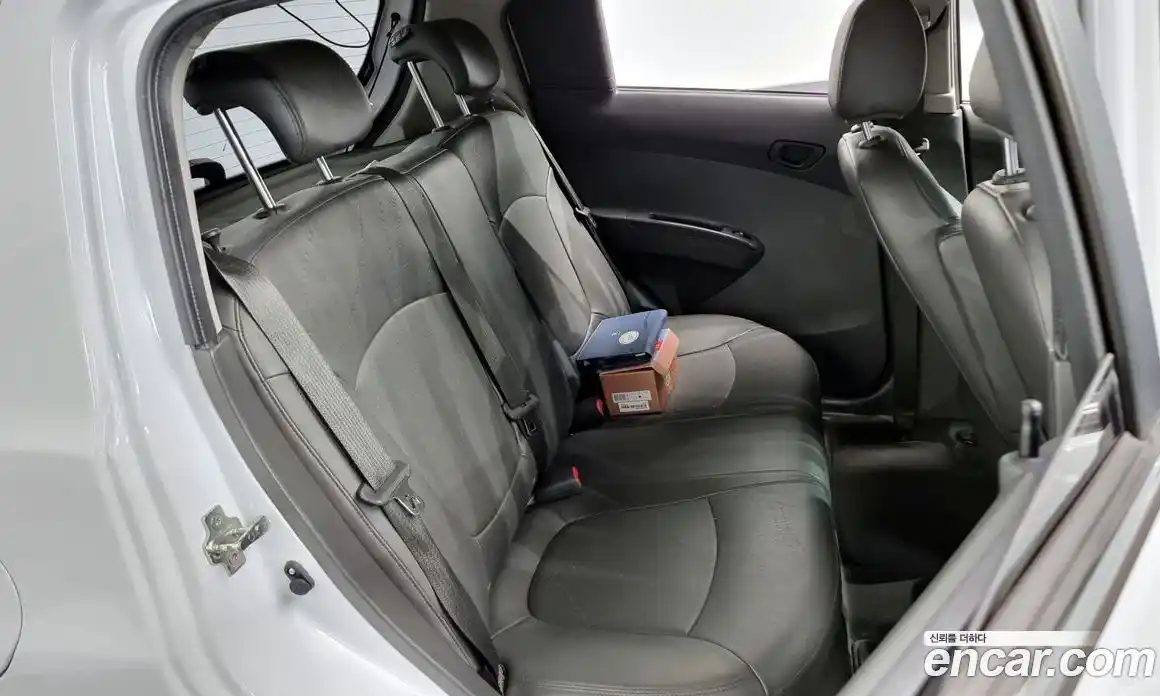 Chevrolet Spark 2015 1.0 Автомат в Москве № 26845, фото 12