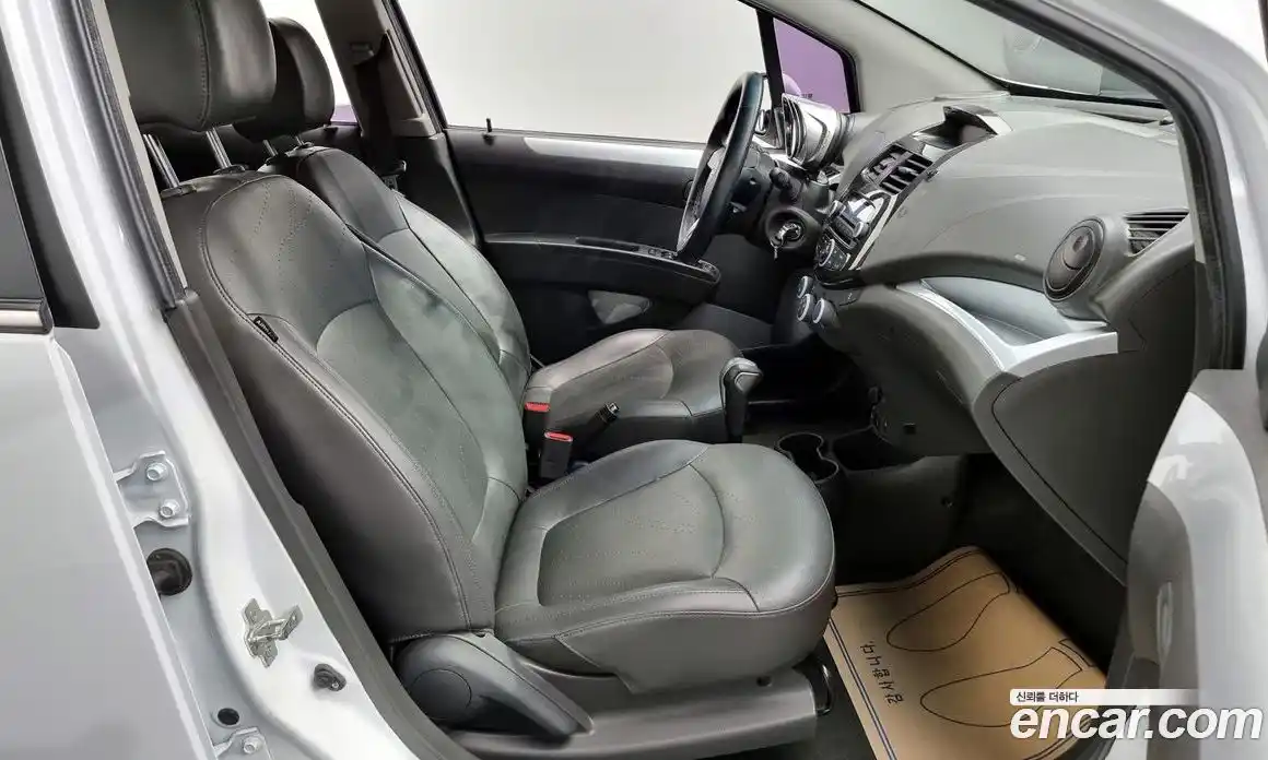 Chevrolet Spark 2015 1.0 Автомат в Москве № 26845, фото 10