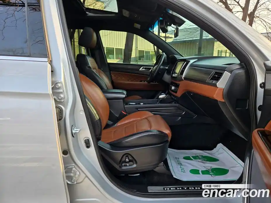 SsangYong Rexton 2018 2.2 Автомат в Москве № 28881, фото 16
