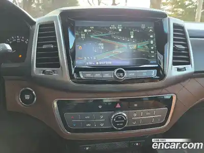 SsangYong Rexton 2018 2.2 Автомат в Москве № 28881, миниатюра 7