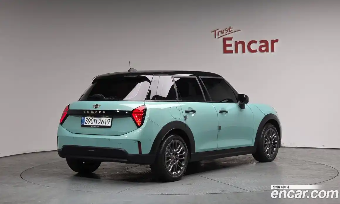 Mini Cooper 2025 2.0 Автомат в Москве № 299125, фото 9