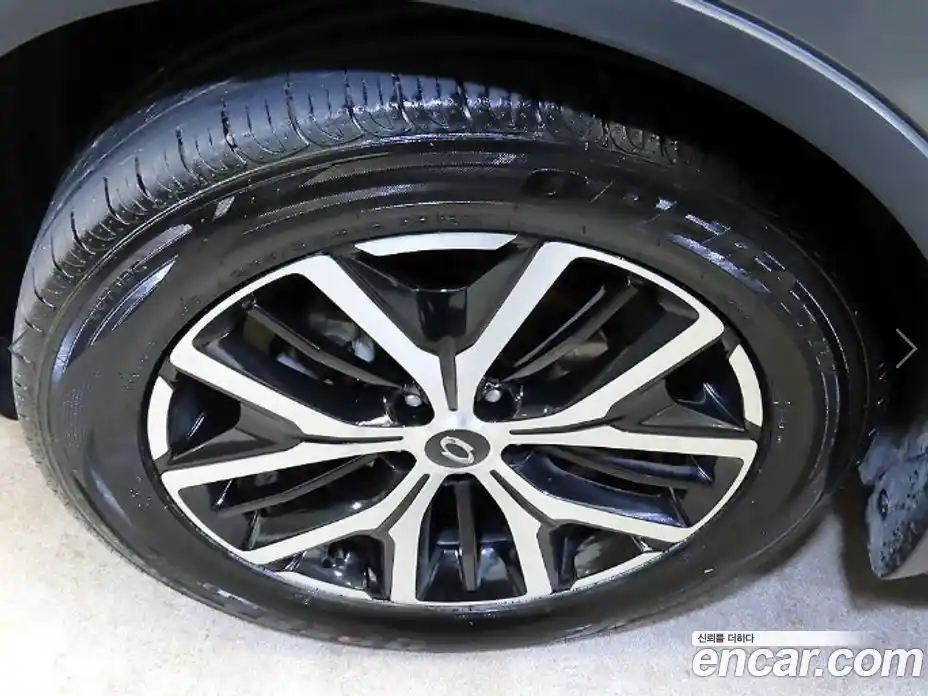 Renault QM6 2023 2.0 Автомат в Москве № 301399, фото 20