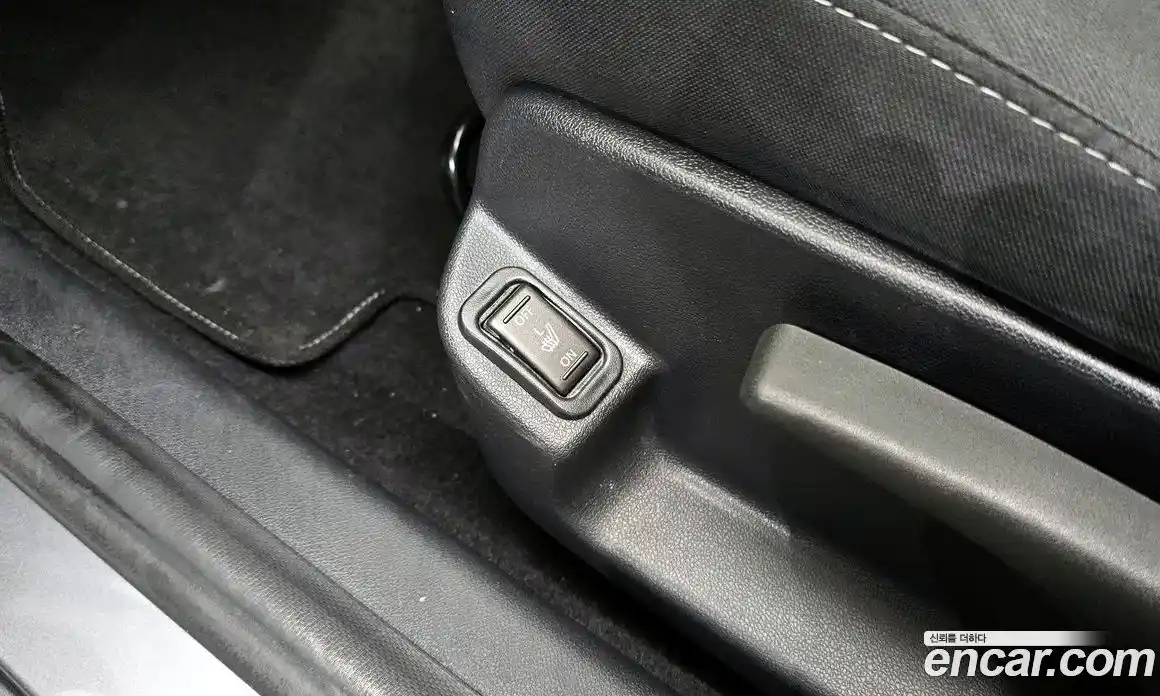 Renault SM3 2016 1.6 Автомат в Москве № 328348, фото 13