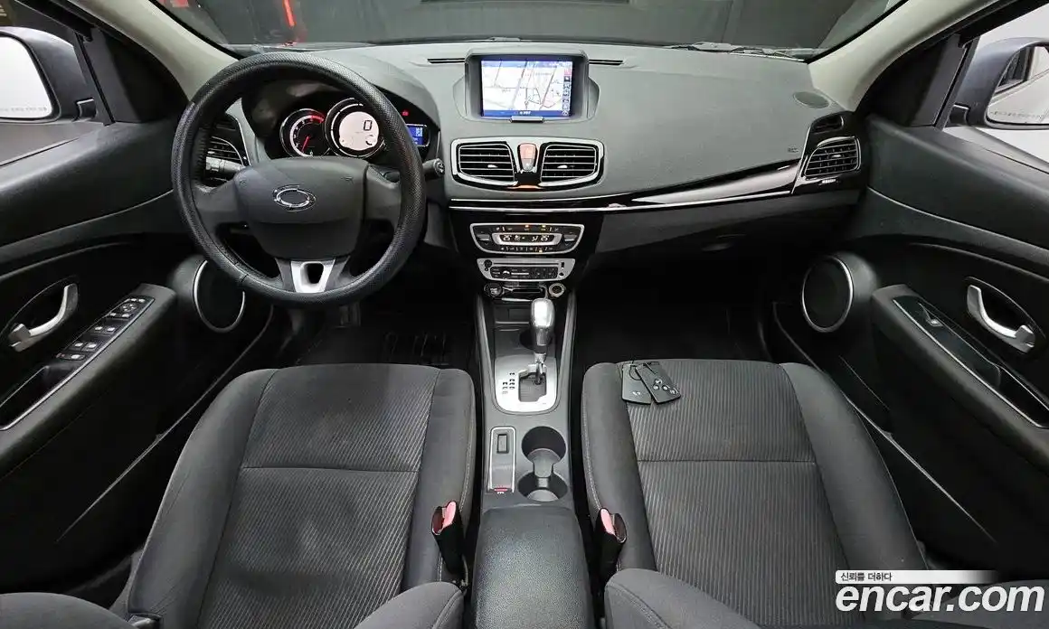 Renault SM3 2016 1.6 Автомат в Москве № 328348, фото 14