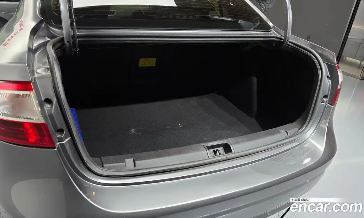 Renault SM3 2016 1.6 Автомат в Москве № 328348, фото 5