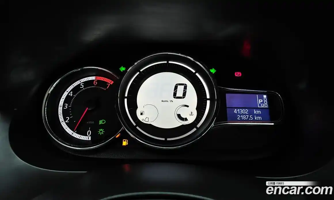 Renault SM3 2016 1.6 Автомат в Москве № 328348, фото 8