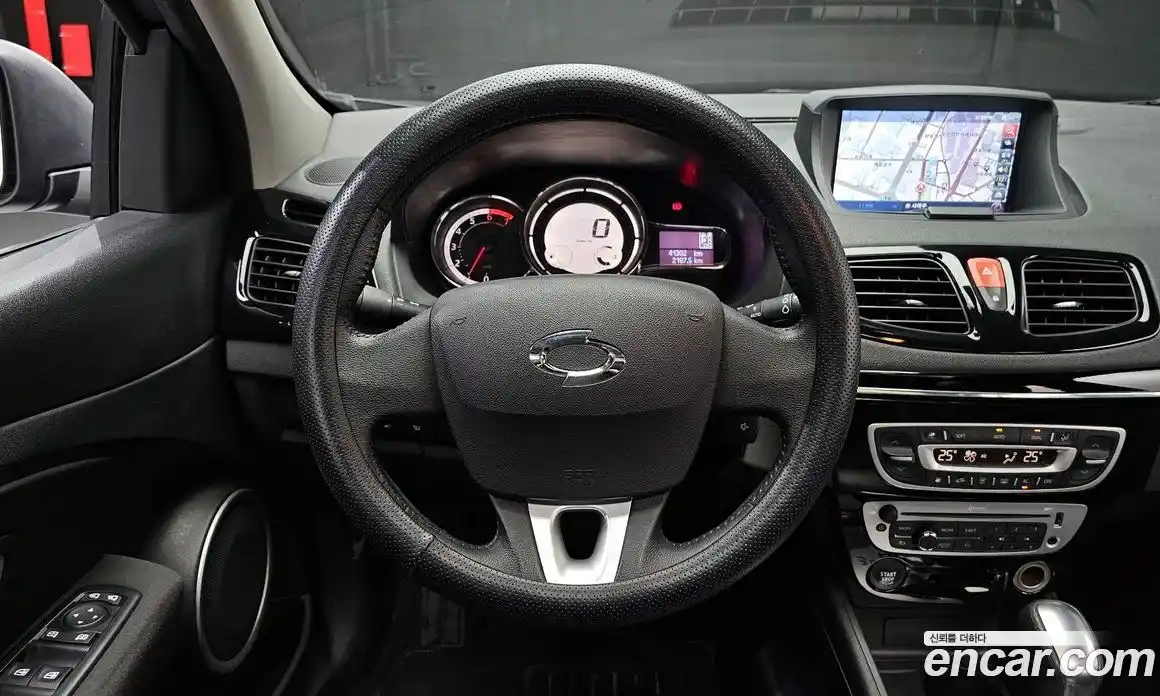 Renault SM3 2016 1.6 Автомат в Москве № 328348, фото 10