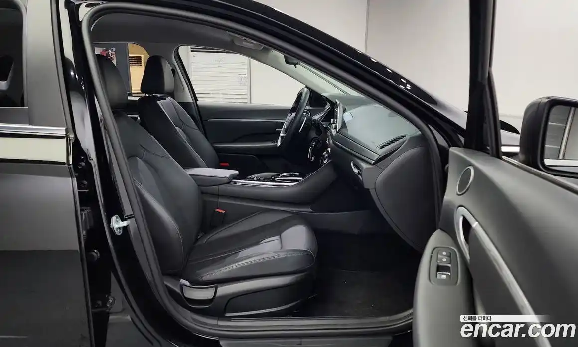 Hyundai Sonata 2020 2.0 Автомат в Москве № 330420, фото 1