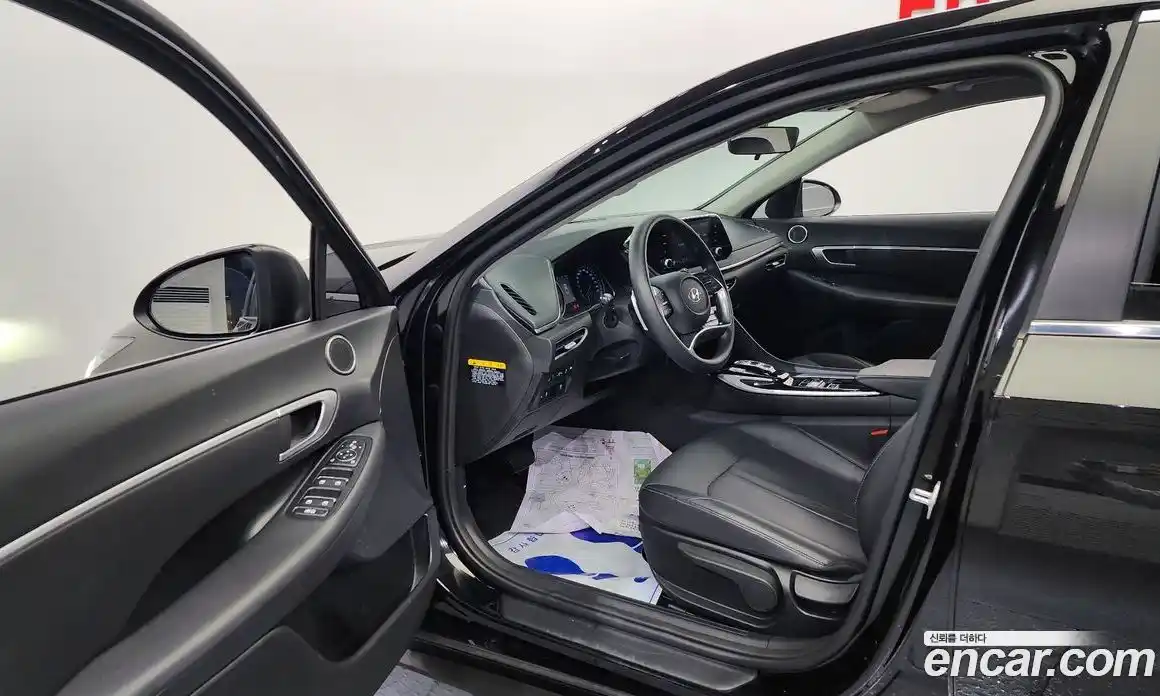 Hyundai Sonata 2020 2.0 Автомат в Москве № 330420, фото 13