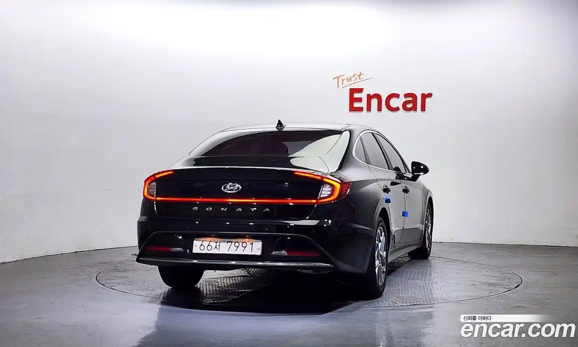 Hyundai Sonata 2020 2.0 Автомат в Москве № 330420, фото 18