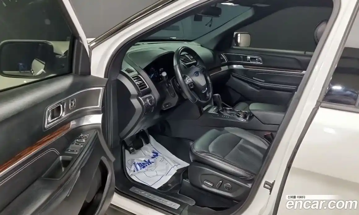 Ford Explorer 2017 2.3 Автомат в Москве № 335328, фото 10