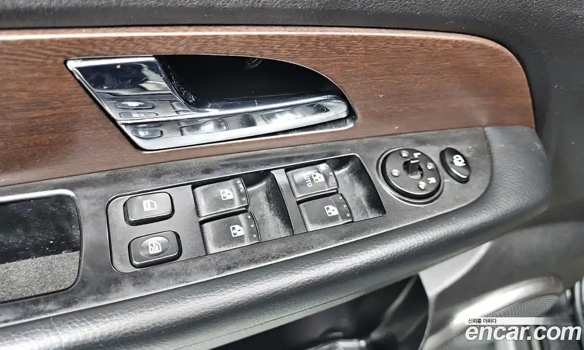 SsangYong Rexton 2014 2.0 Автомат в Москве № 33870, фото 9