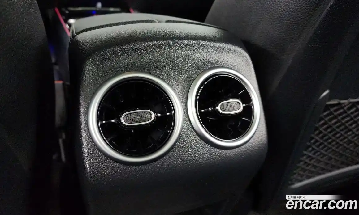 Mercedes-Benz GLA-Class 2021 2.0 Автомат в Москве № 339534, фото 4