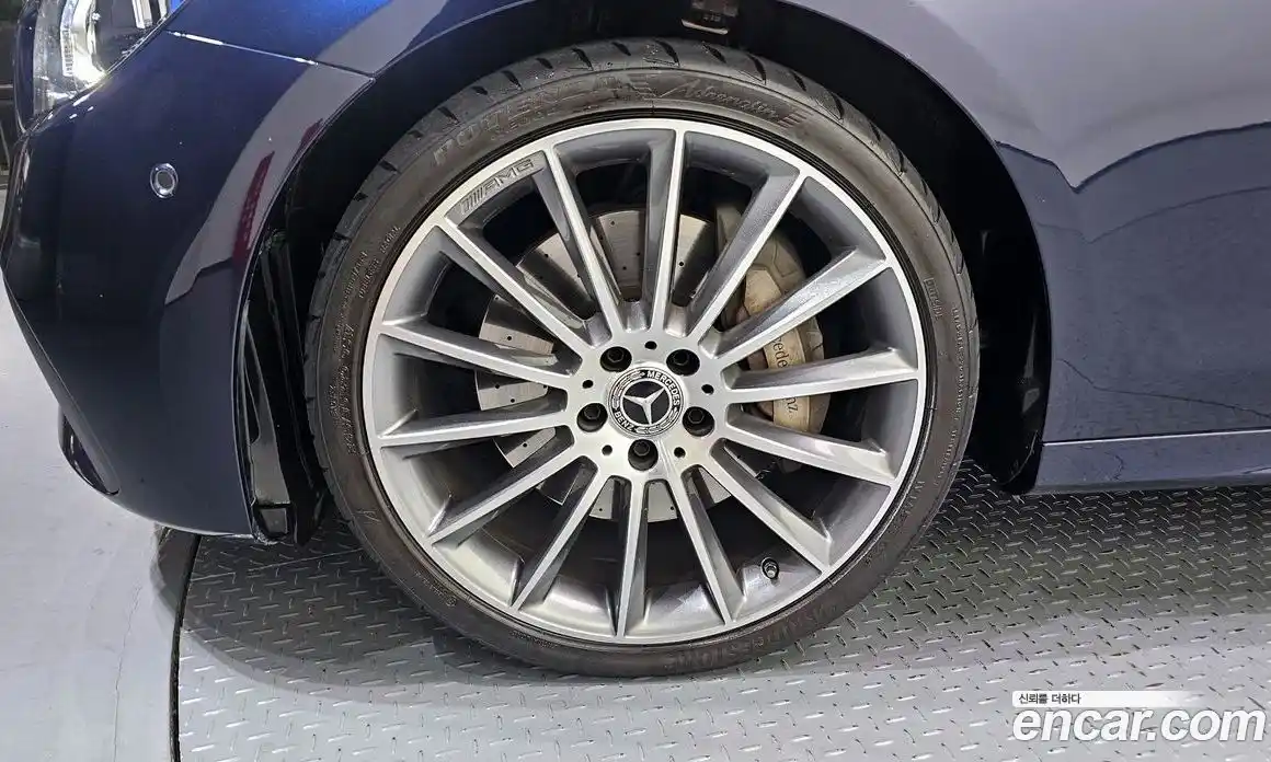 Mercedes-Benz E-Class 2021 2.0 Автомат в Москве № 342798, фото 12