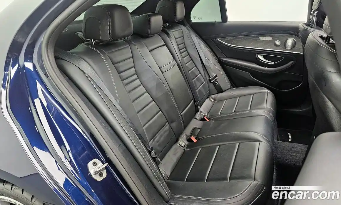 Mercedes-Benz E-Class 2021 2.0 Автомат в Москве № 342798, фото 13