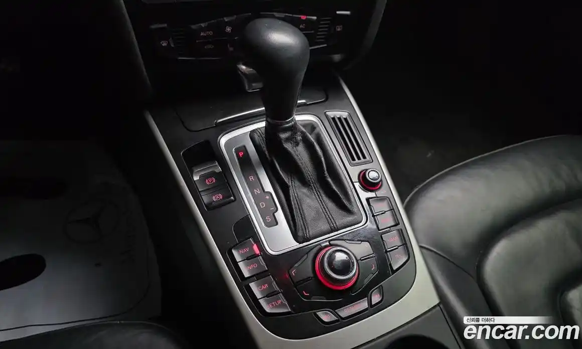 Audi A4 2009 2.0 Автомат в Москве № 343736, фото 16