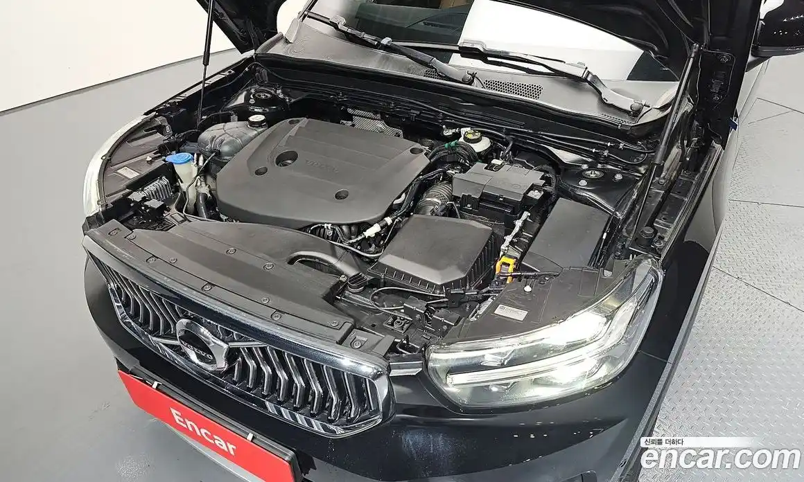 Volvo XC40 2022 2.0 Автомат в Москве № 344086, фото 6