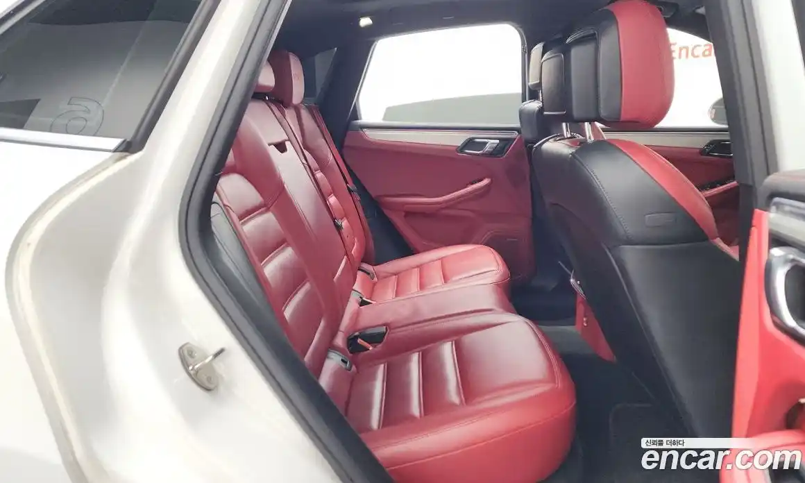 Porsche Macan 2018 3.0 Автомат в Москве № 374225, фото 12