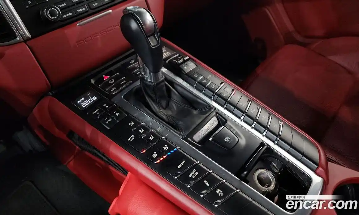 Porsche Macan 2018 3.0 Автомат в Москве № 374225, фото 9