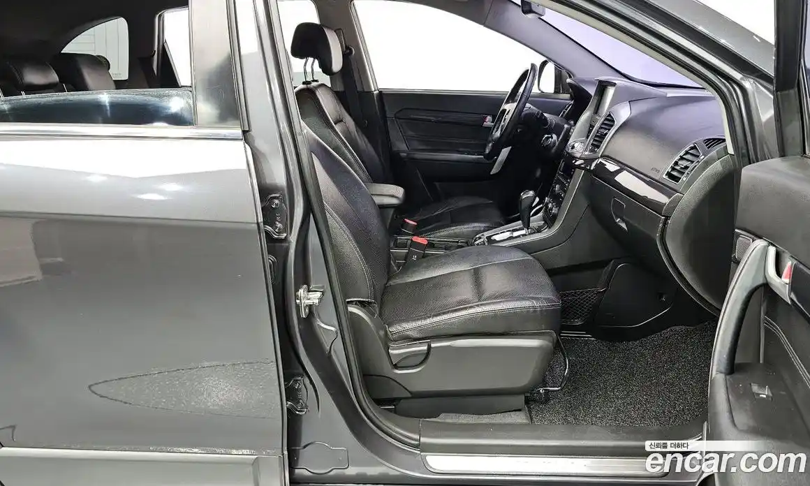 Chevrolet Captiva 2014 2.0 Автомат в Москве № 37477, фото 10