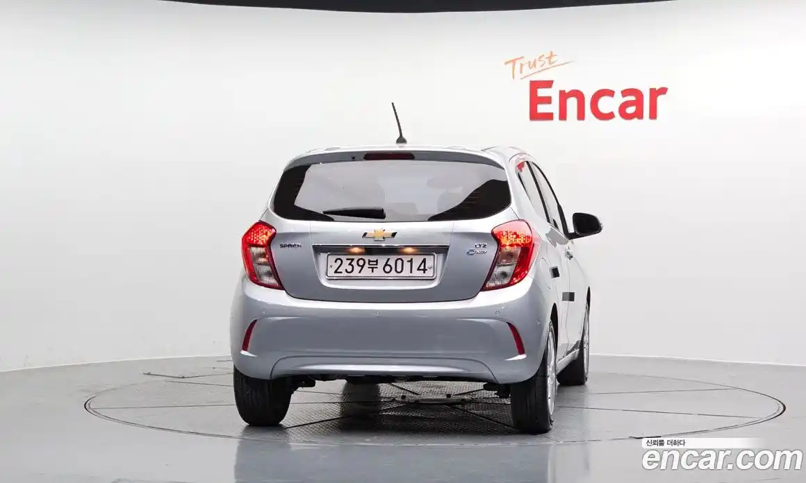 Chevrolet Spark 2017 1.0 Автомат в Москве № 37862, фото 4