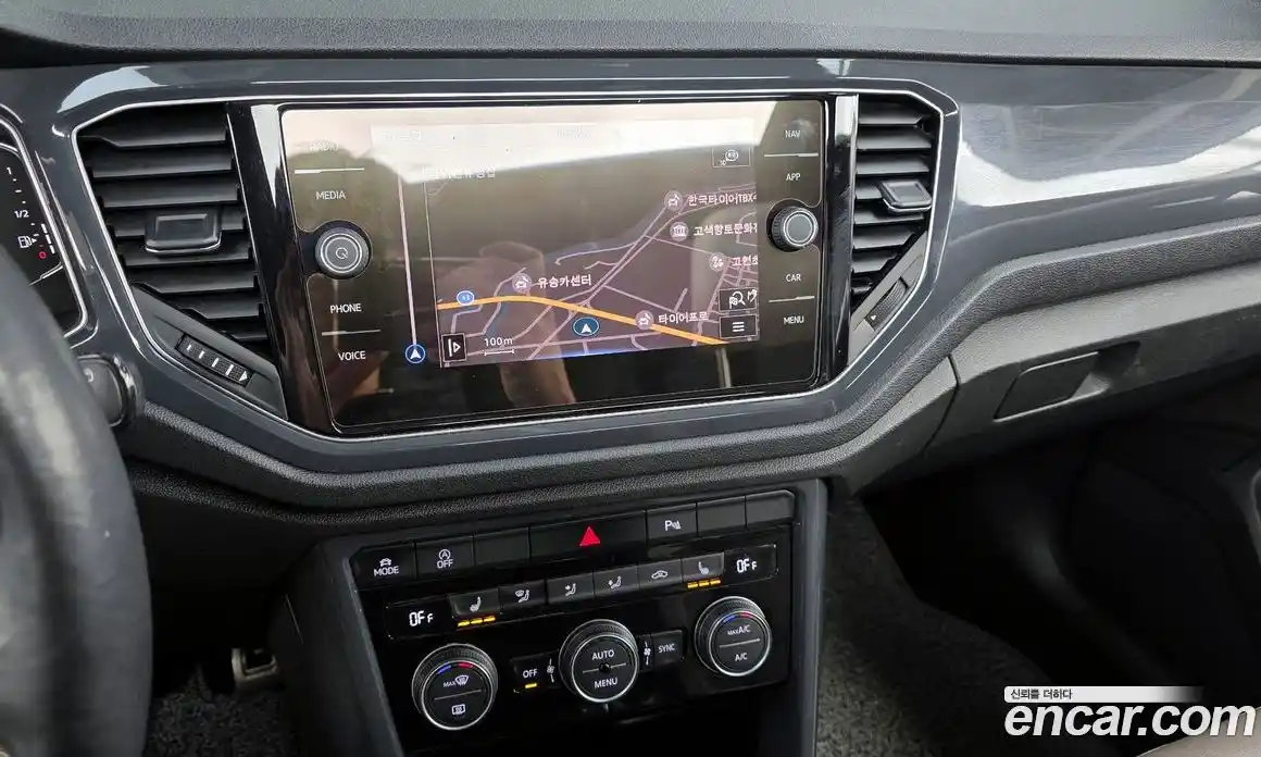 Volkswagen T-Roc 2021 2.0 Автомат в Москве № 382976, фото 14