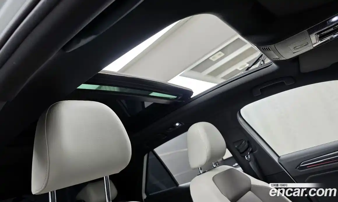 Volkswagen T-Roc 2021 2.0 Автомат в Москве № 382976, фото 17