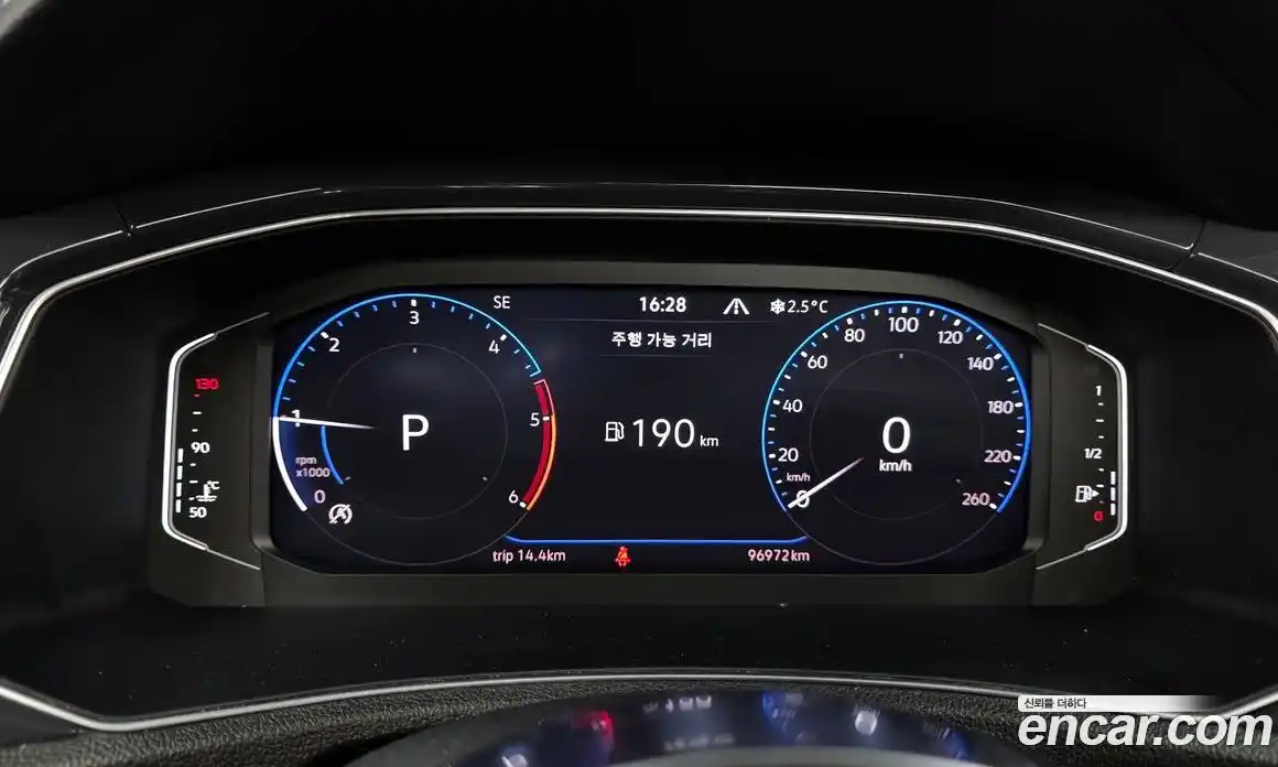 Volkswagen T-Roc 2021 2.0 Автомат в Москве № 382976, фото 8