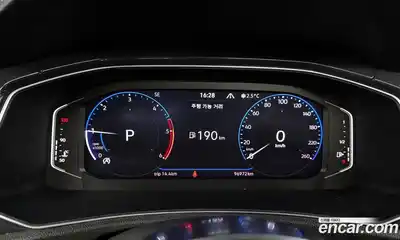 Volkswagen T-Roc 2021 2.0 Автомат в Москве № 382976, миниатюра 8