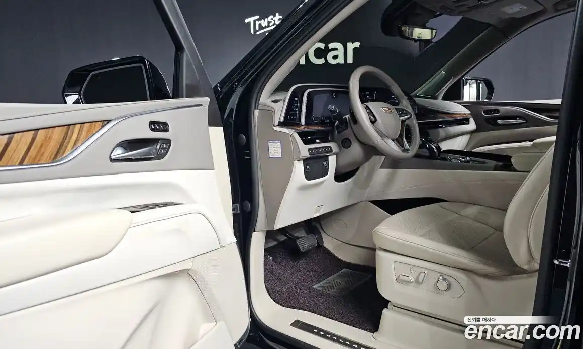 Cadillac Escalade 2023 6.2 Автомат в Москве № 387042, фото 10