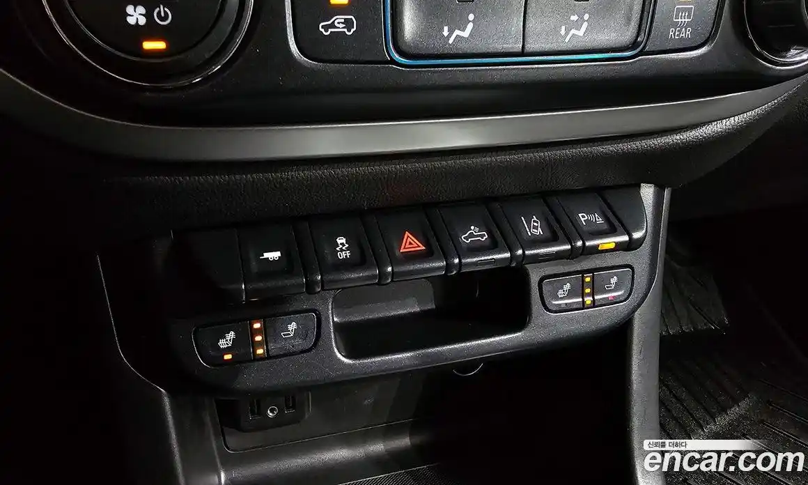 Chevrolet Colorado 2021 3.6 Автомат в Москве № 39052, фото 17