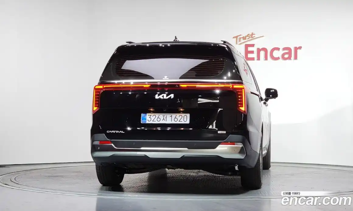 Kia Canival 2026 1.6 Автомат в Москве № 400654, фото 4