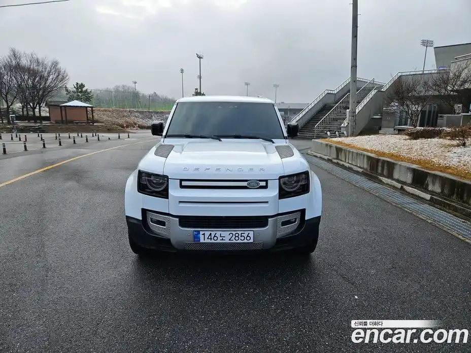 Land Rover Defender 2020 2.0 Автомат в Москве № 416367, фото 3