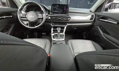 Kia Seltos 2023 1.6 Автомат в Москве № 50962, миниатюра 7