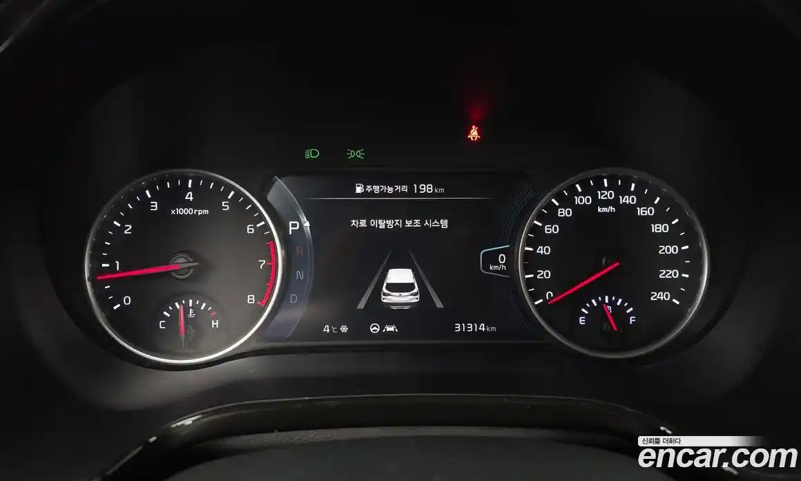 Kia Seltos 2023 1.6 Автомат в Москве № 50962, фото 8