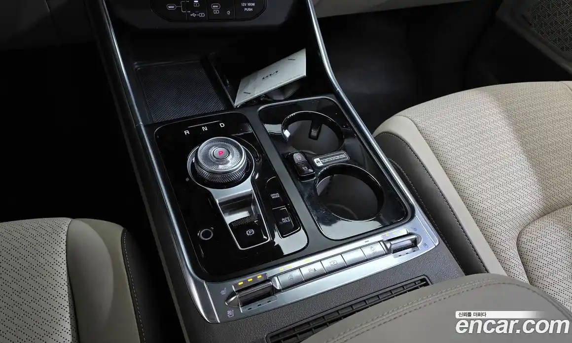 Kia Canival 2024 3.5 Автомат в Москве № 51204, фото 5