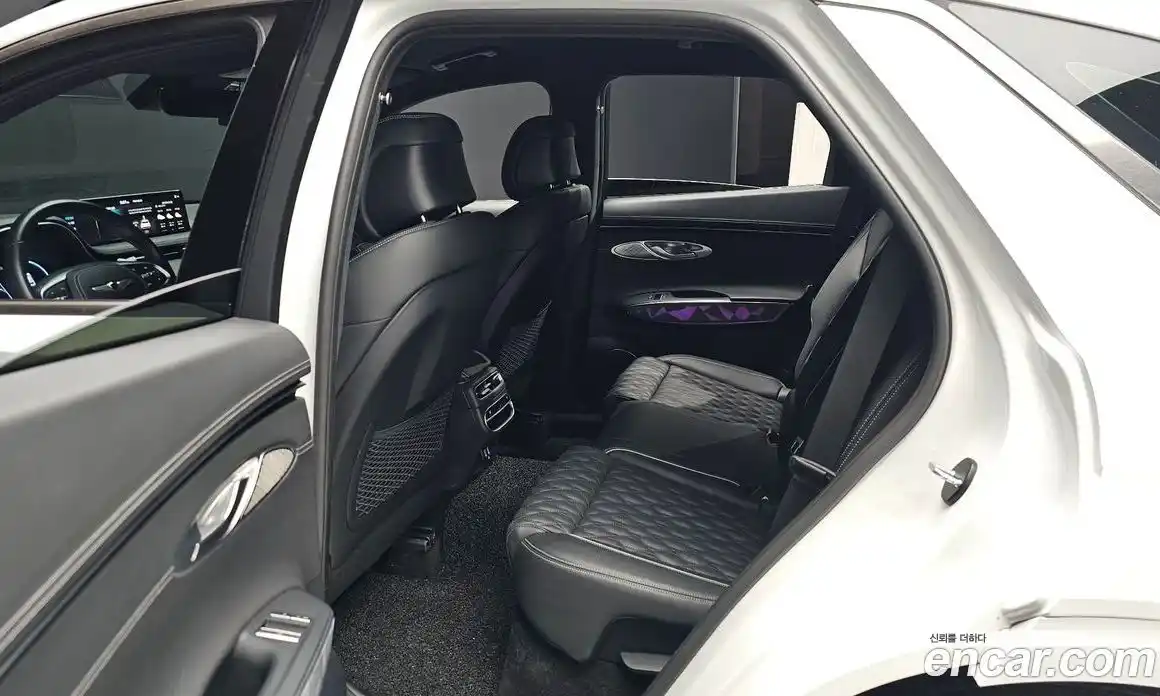 Genesis GV70 2023 2.5 Автомат в Москве № 57894, фото 11