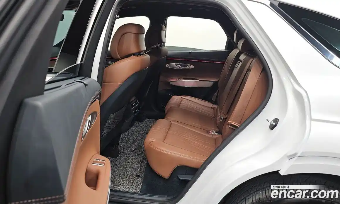 Genesis GV70 2025 2.5 Автомат в Москве № 58176, фото 13