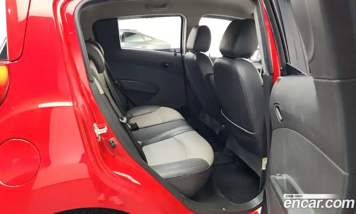 Chevrolet Spark 2014 1.0 Автомат в Москве № 72964, фото 13