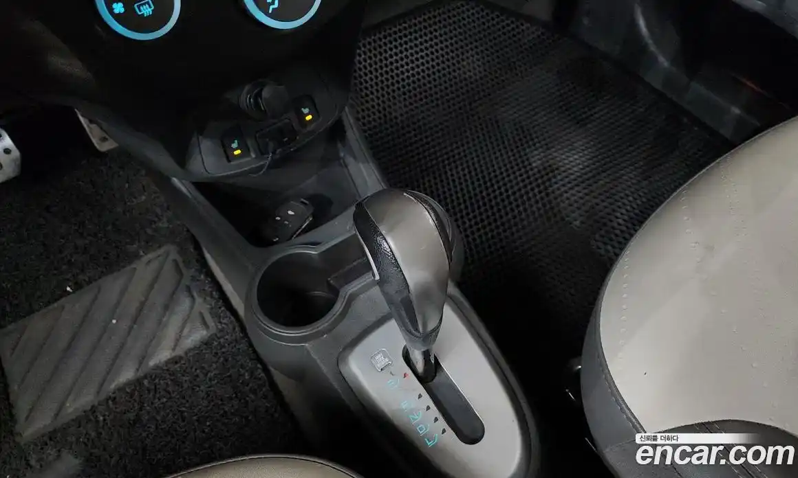 Chevrolet Spark 2014 1.0 Автомат в Москве № 72964, фото 16