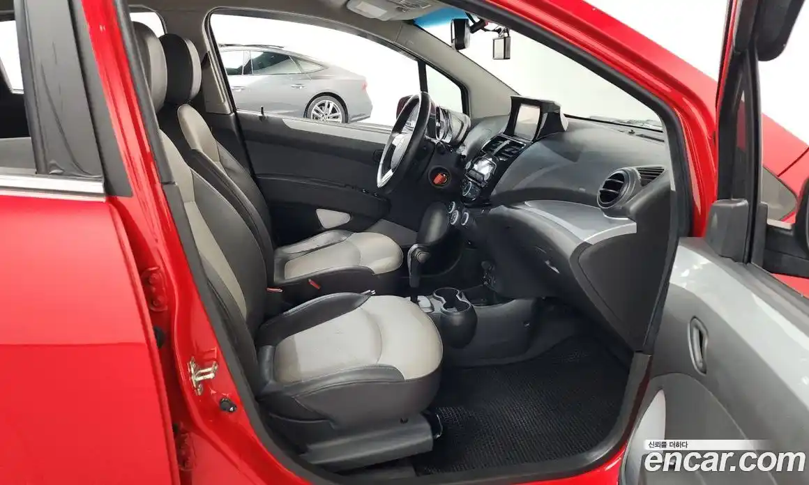Chevrolet Spark 2014 1.0 Автомат в Москве № 72964, фото 17