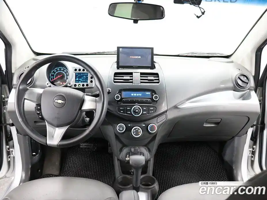 Chevrolet Spark 2013 1.0 Автомат в Москве № 95696, фото 14