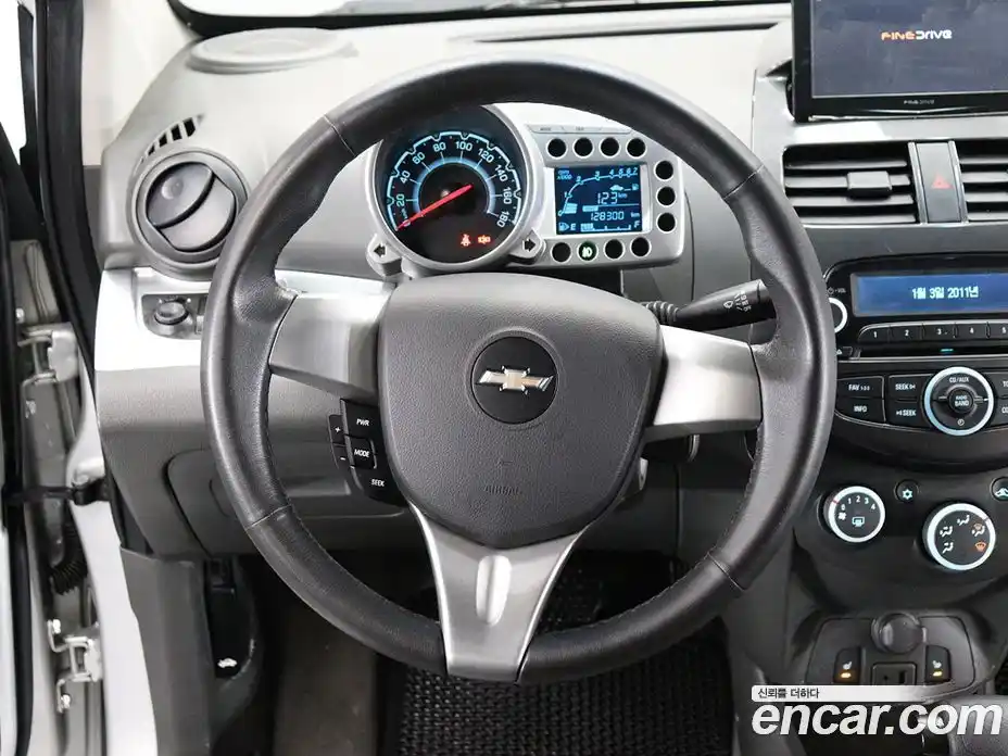 Chevrolet Spark 2013 1.0 Автомат в Москве № 95696, фото 15