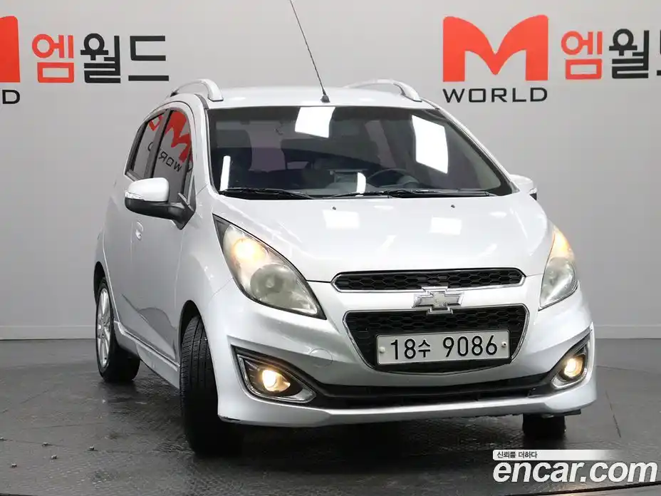 Chevrolet Spark 2013 1.0 Автомат в Москве № 95696, фото 2