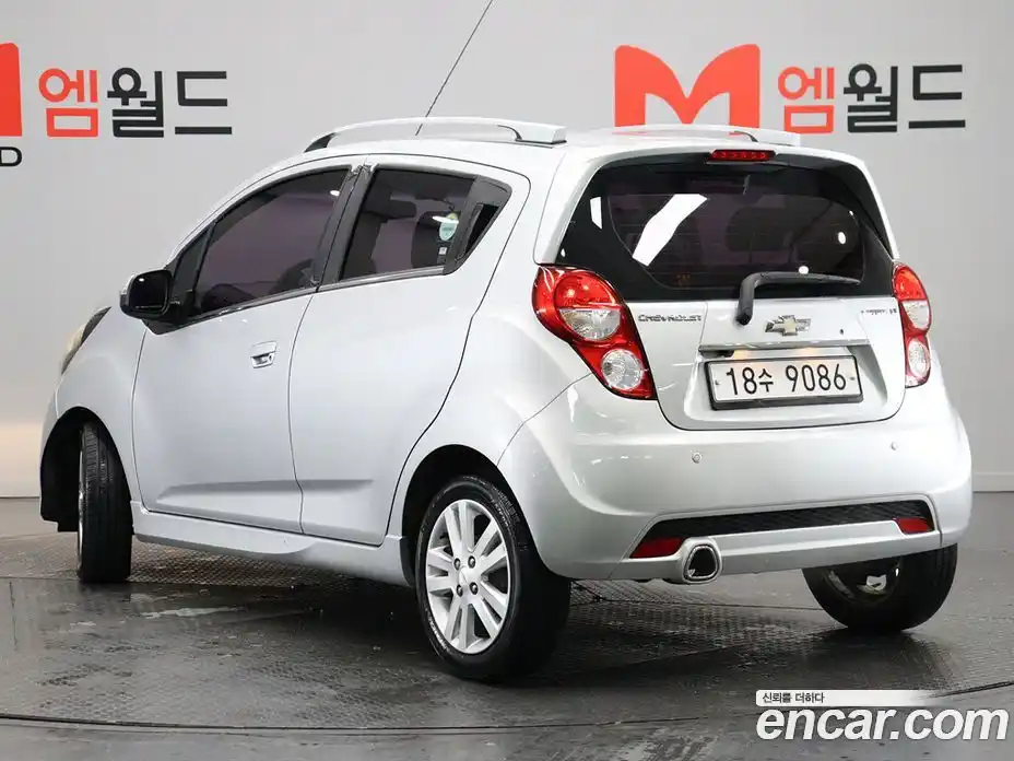 Chevrolet Spark 2013 1.0 Автомат в Москве № 95696, фото 4