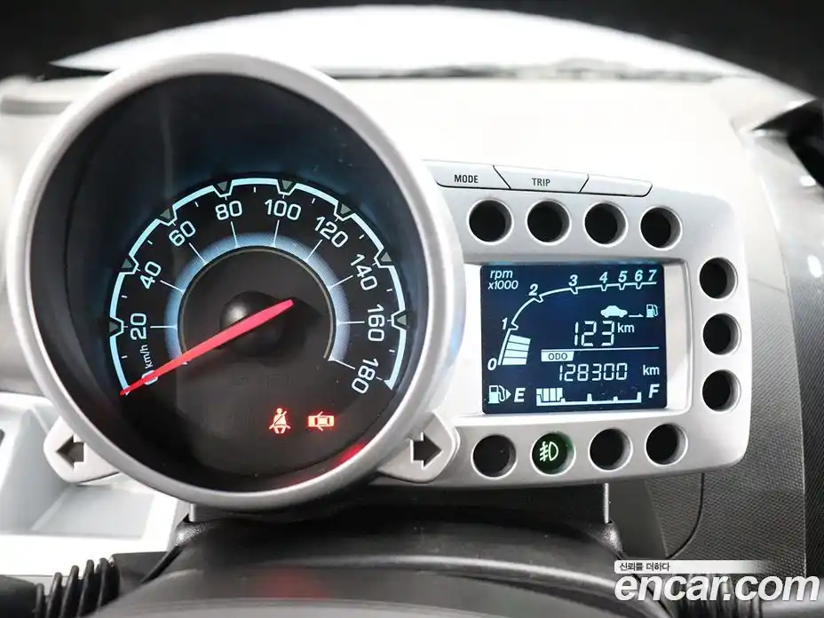 Chevrolet Spark 2013 1.0 Автомат в Москве № 95696, фото 6