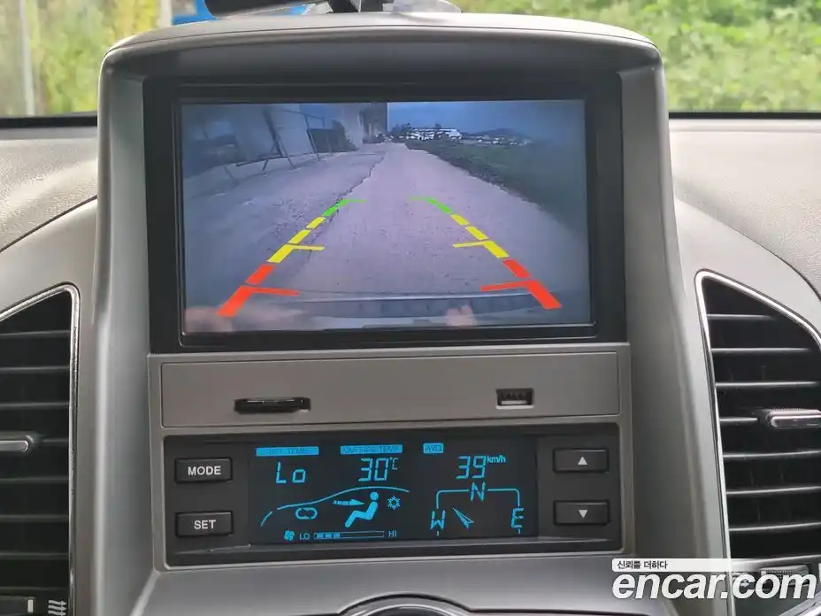 Chevrolet Captiva 2011 2.2 Автомат в Москве № 95886, фото 15