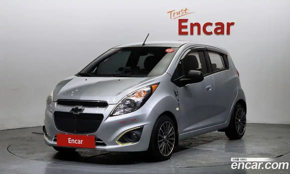 Chevrolet Spark 2014 1.0 Механическая в Москве № 98994, фото 12