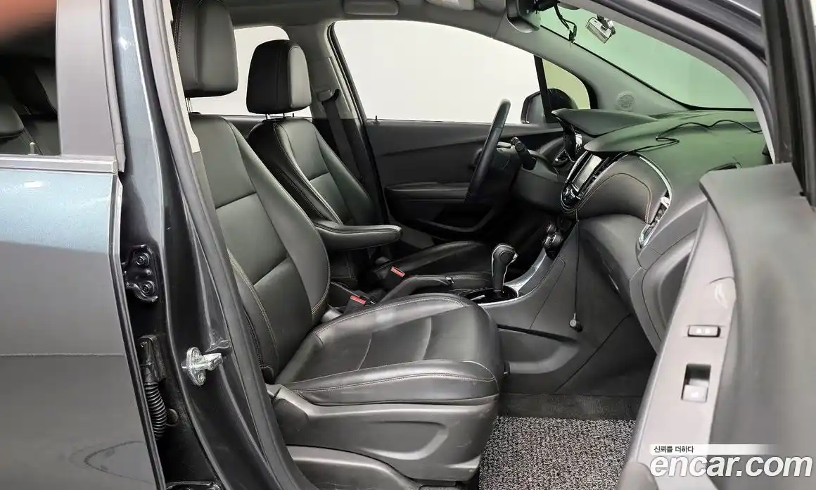 Chevrolet Trax 2018 1.4 Автомат в Москве № 105062, фото 17