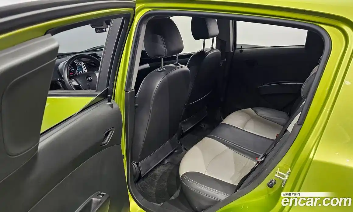 Chevrolet Matiz 2011 1.0 Автомат в Москве № 105190, фото 18